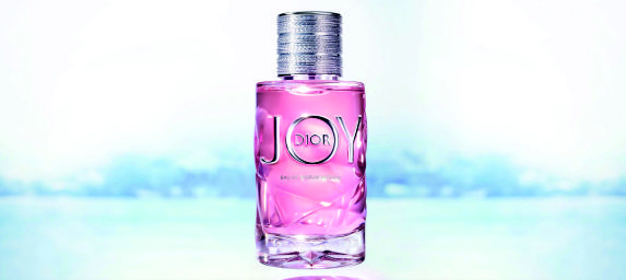 Картинка к статье: Joy by Dior Intense is an explosion of flowers that will please you any day. Review by Sunday21.